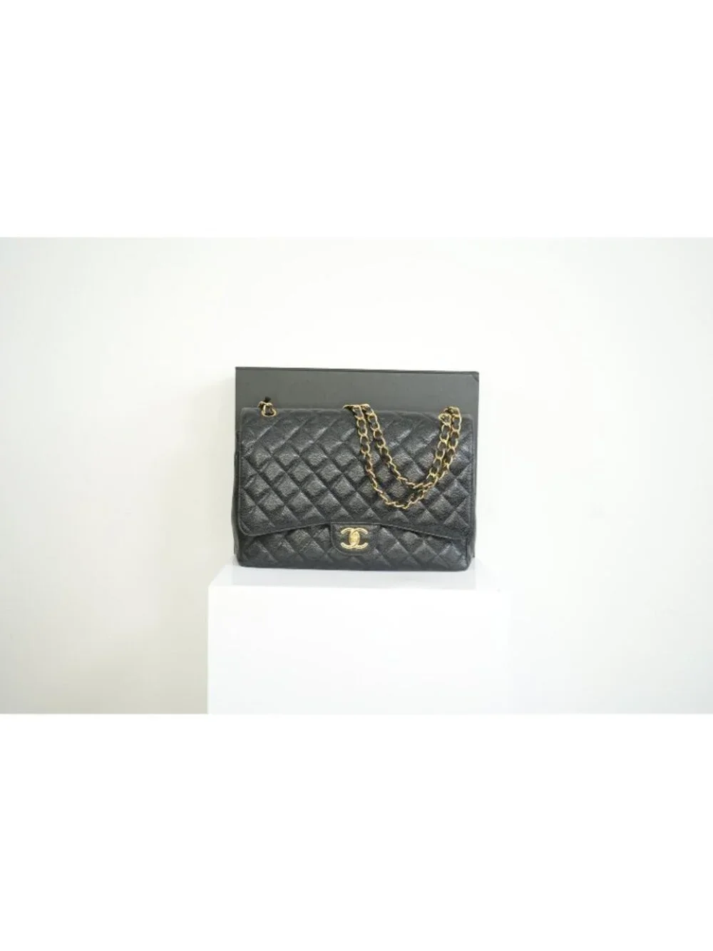 CHANEL good